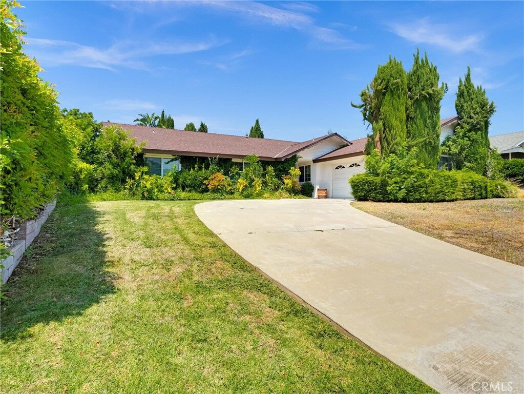 Property Photo:  1347 Edgefield Street  CA 91786 