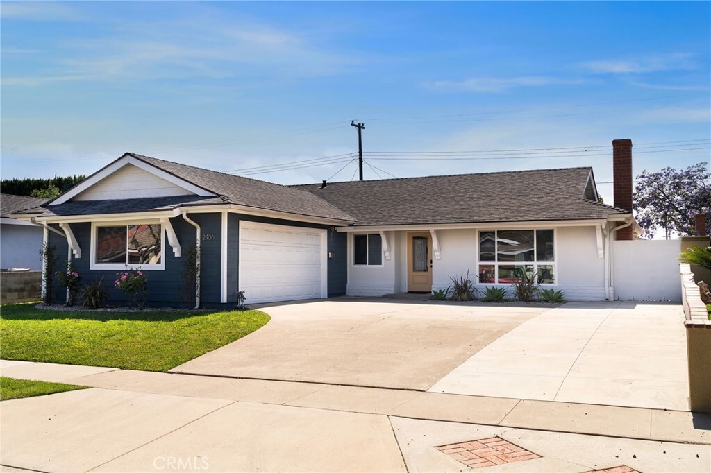 2406 S Pacific Avenue  Santa Ana CA 92704 photo