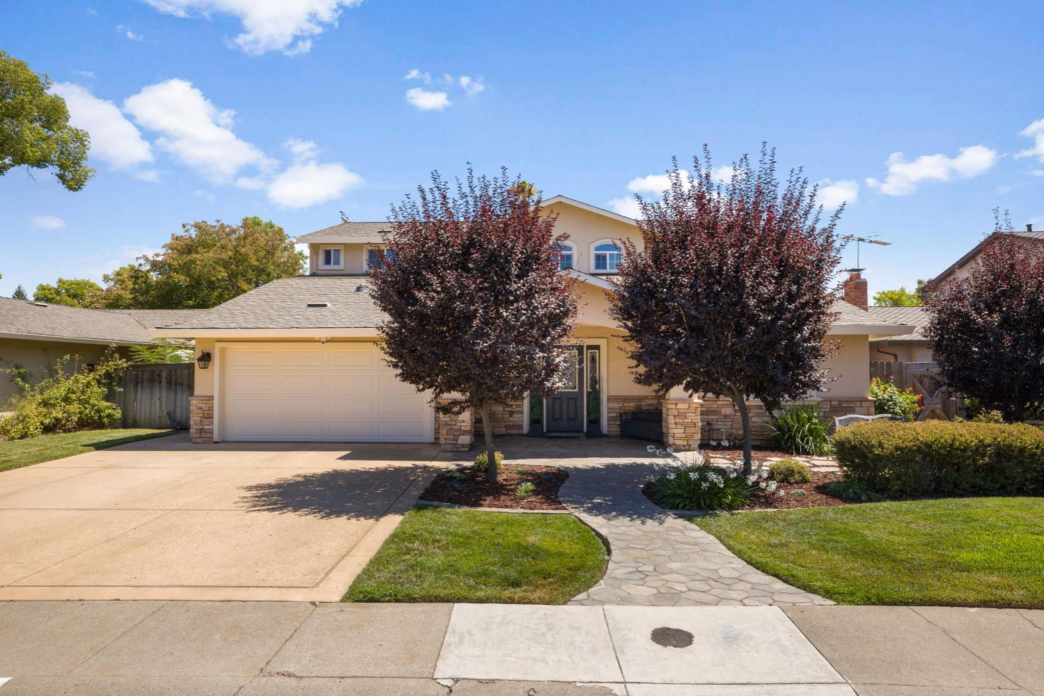 Property Photo: 2329 Rogue River Drive CA 95826