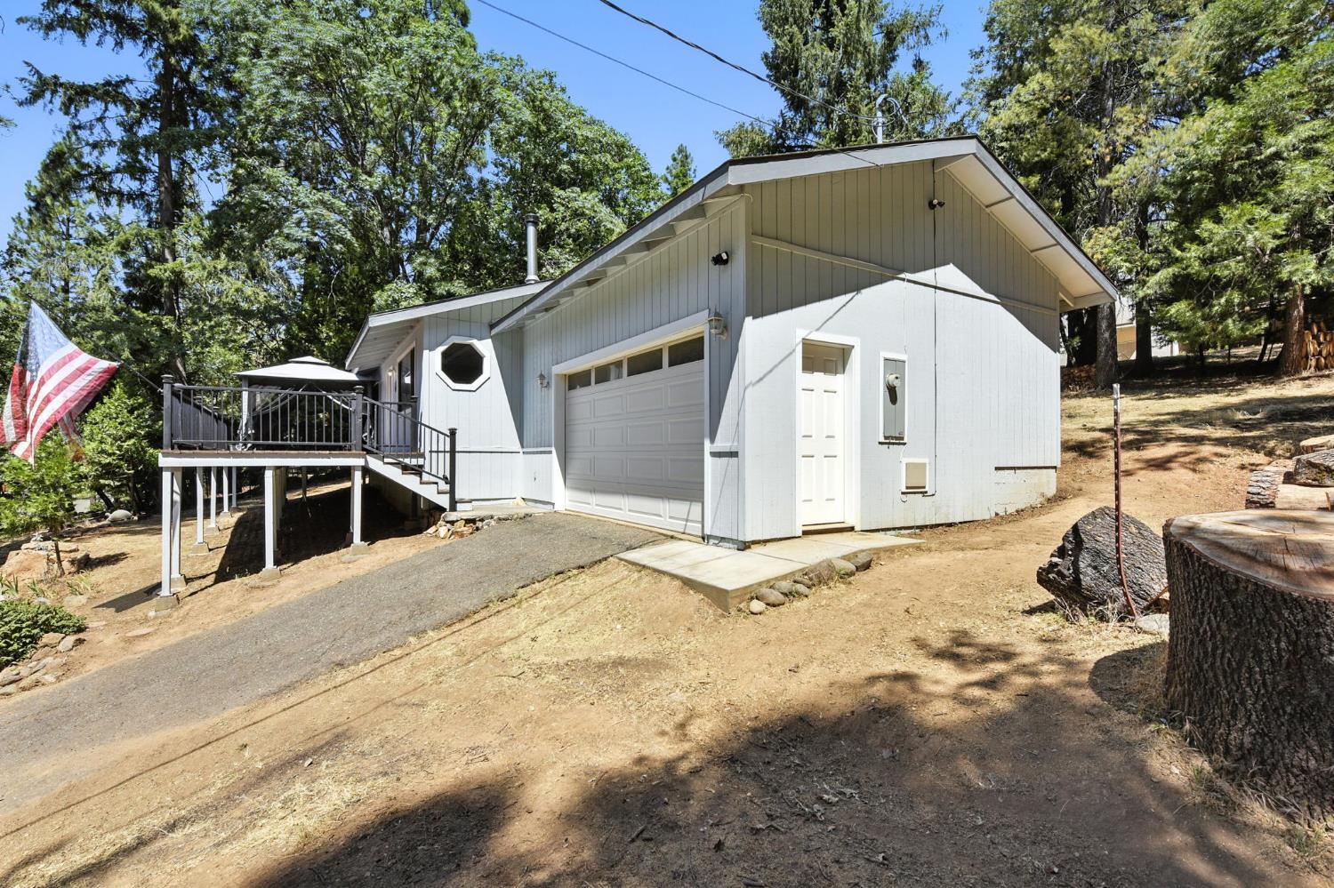 Property Photo: 5479 Wisteria Road CA 95726