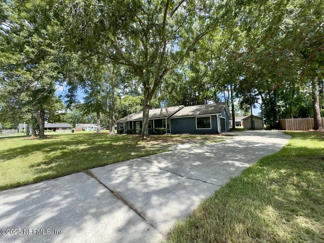 Property Photo:  393 River Reach Road  FL 32003 