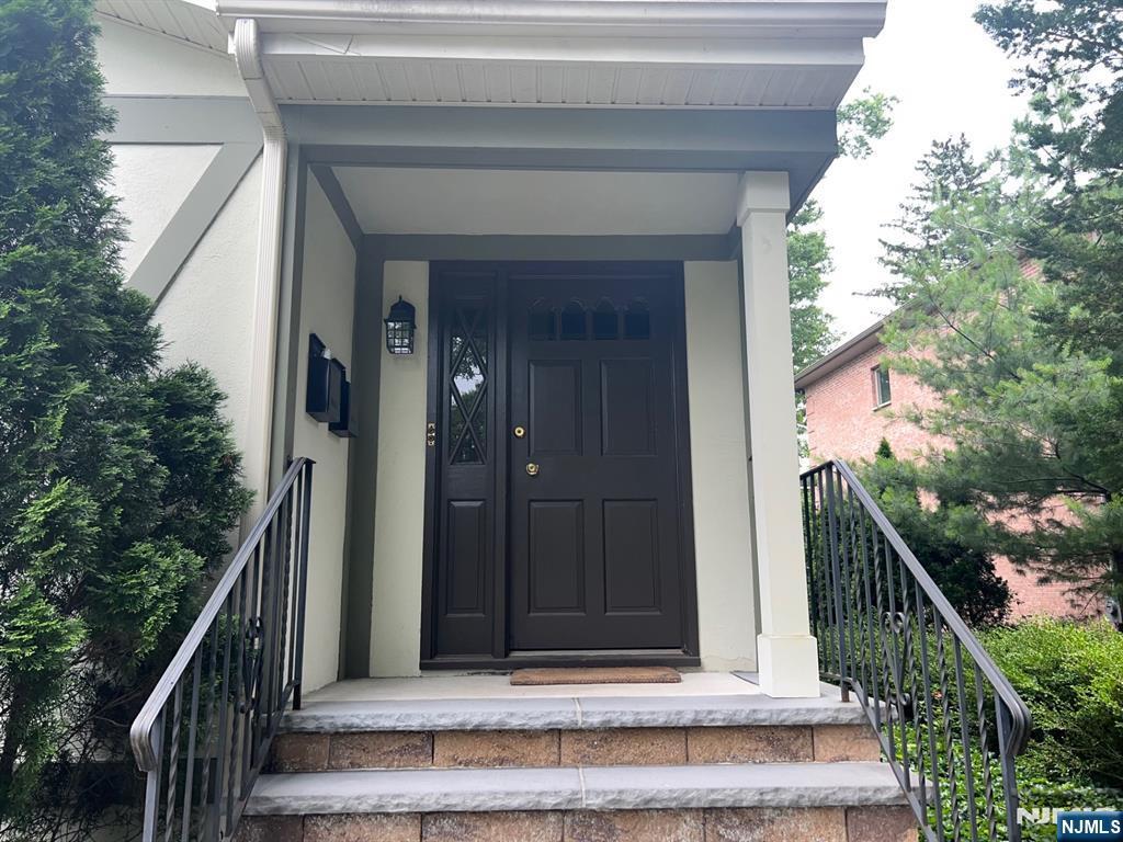 Property Photo: 45 Garfield Place 1 NJ 07450