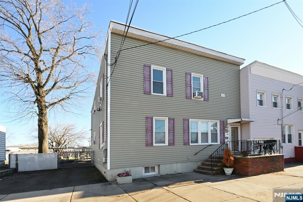 Property Photo:  80 Heckel Street  NJ 07109 