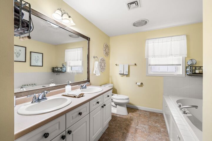 Property Photo:  39 Barbara Lane  NH 03051 