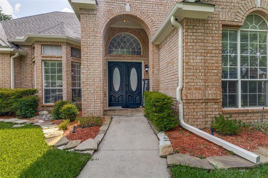 Property Photo:  408 W Mill Valley Court  TX 76034 