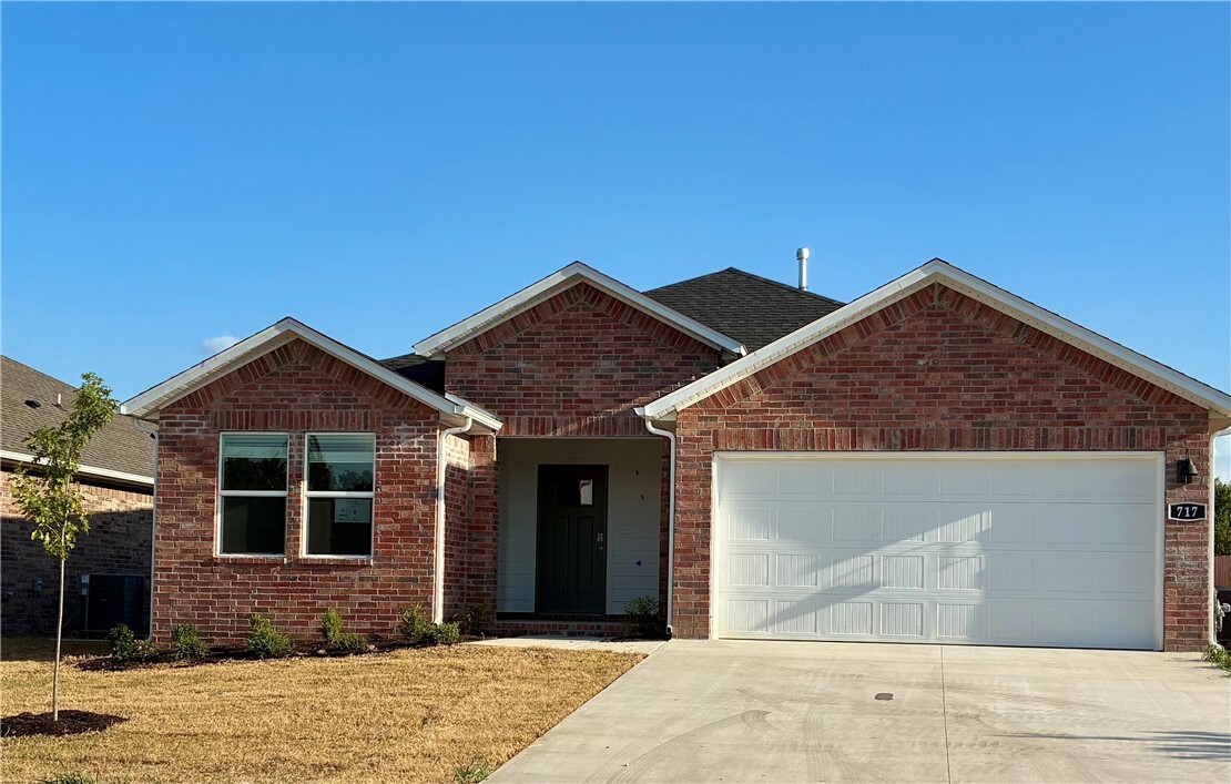 Property Photo: 717 Picard Avenue AR 72745