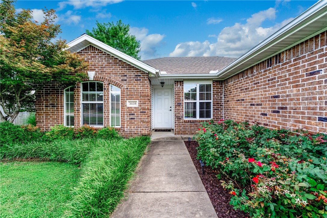 3839 W Mahogany Drive  Fayetteville AR 72704 photo
