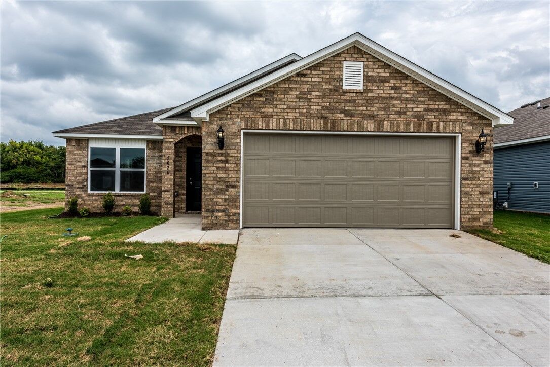 Property Photo: 5026 Claxton Circle AR 72704