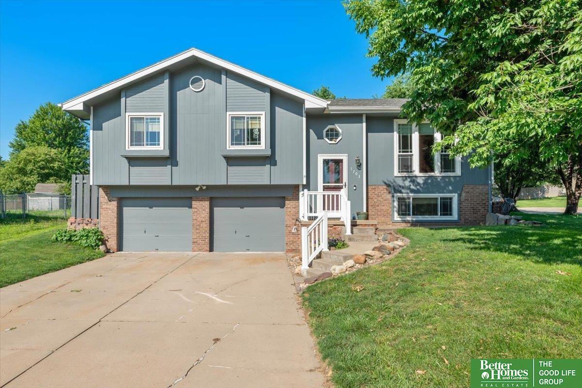 1703 Yorktown Street  Bellevue NE 68123 photo