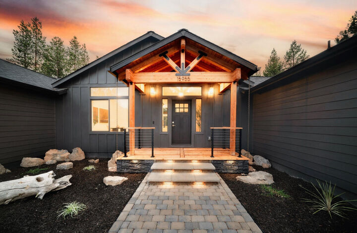 Property Photo: 15955 Mountain View Lane OR 97739