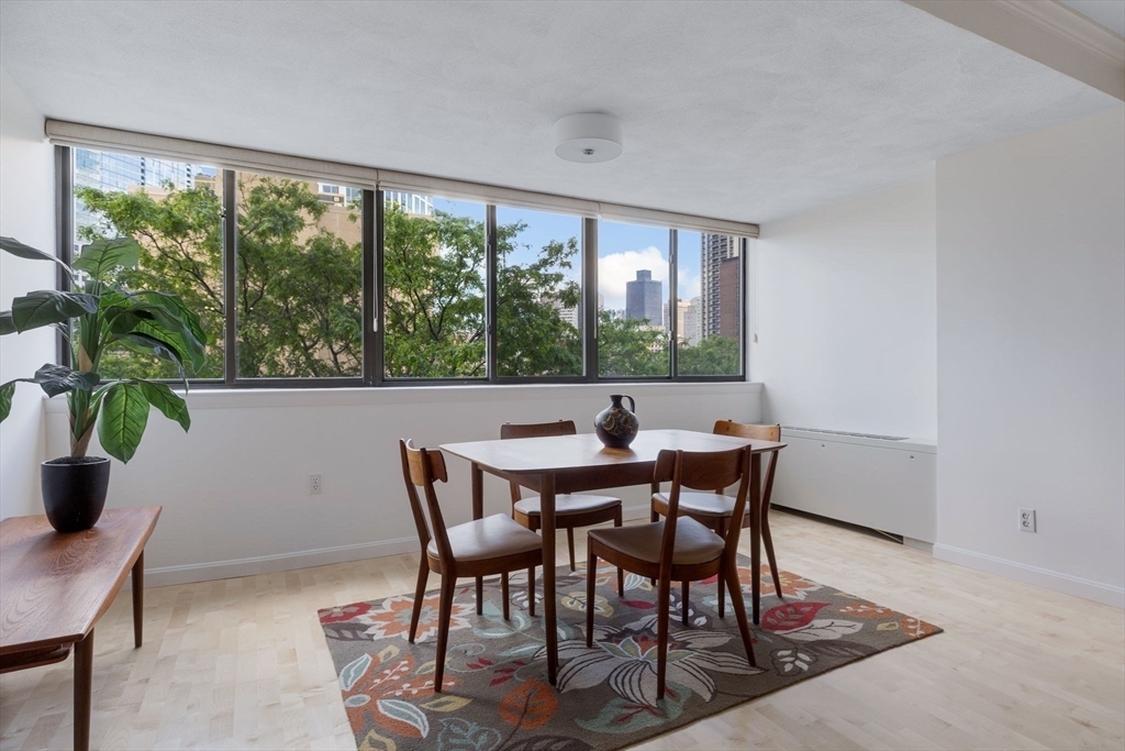 Property Photo:  6 Whittier Pl 7E  MA 02114 