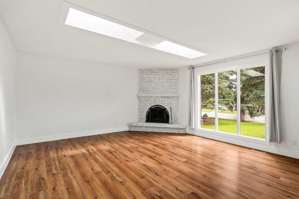 Property Photo:  10815 Brae Place SW  AB T2W 1E4 