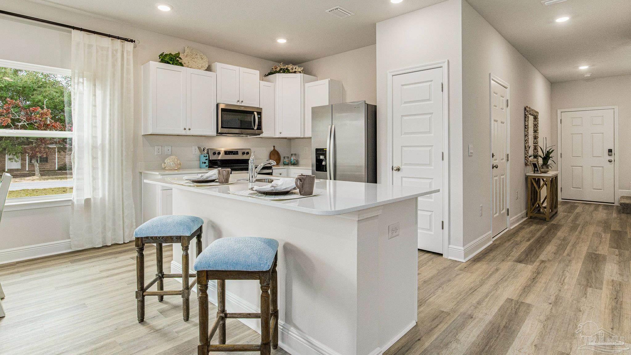 Property Photo:  2587 Cliff Hollow Cir  FL 32563 