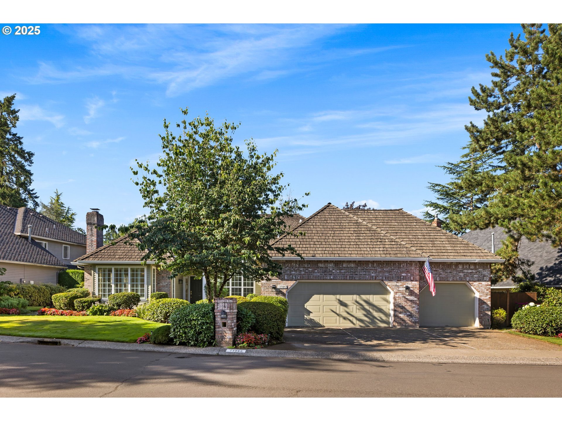 13980 Amberwood Cir  Lake Oswego OR 97035 photo