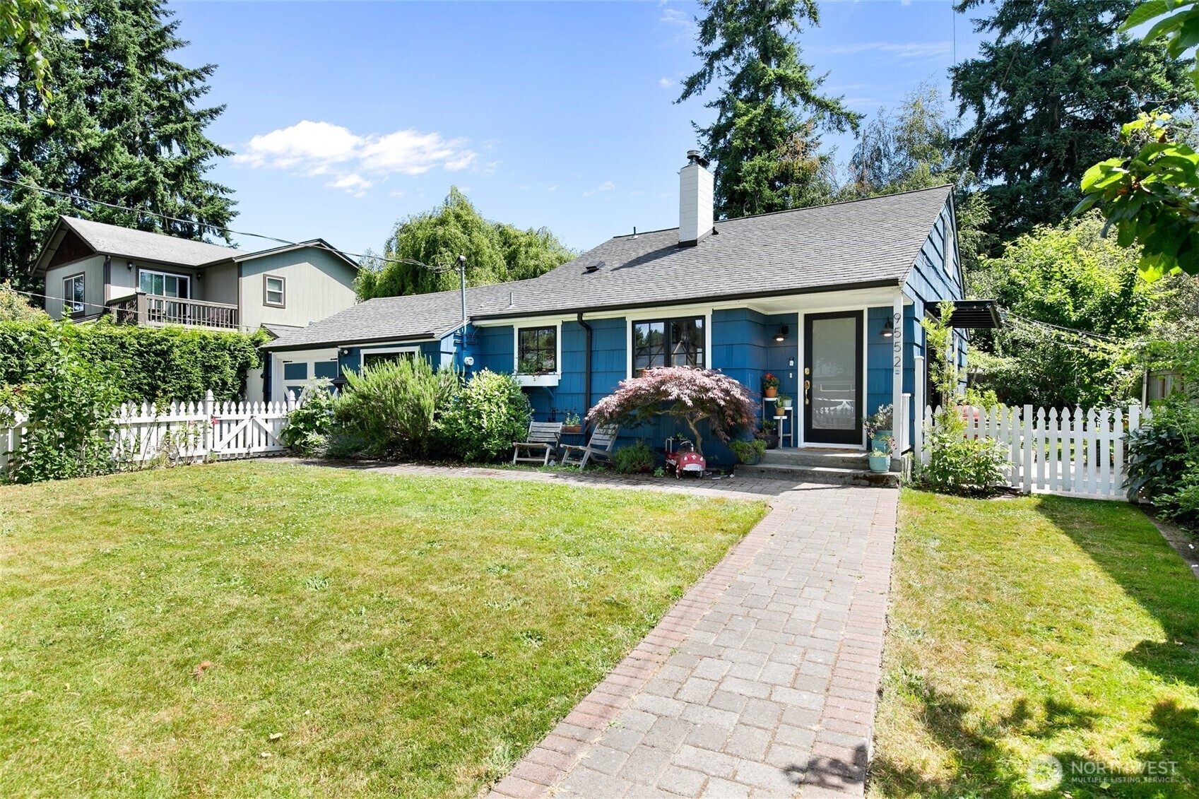 Property Photo:  9552  6th Avenue NW  WA 98117 