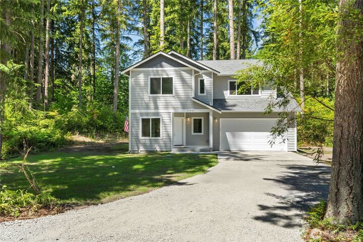Property Photo:  17521  Loop Lane SE  WA 98597 