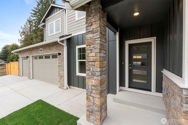 Property Photo: 6823 Kyodi Court SE WA 98501