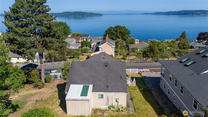 1810  Rainier Street  Steilacoom WA 98388 photo