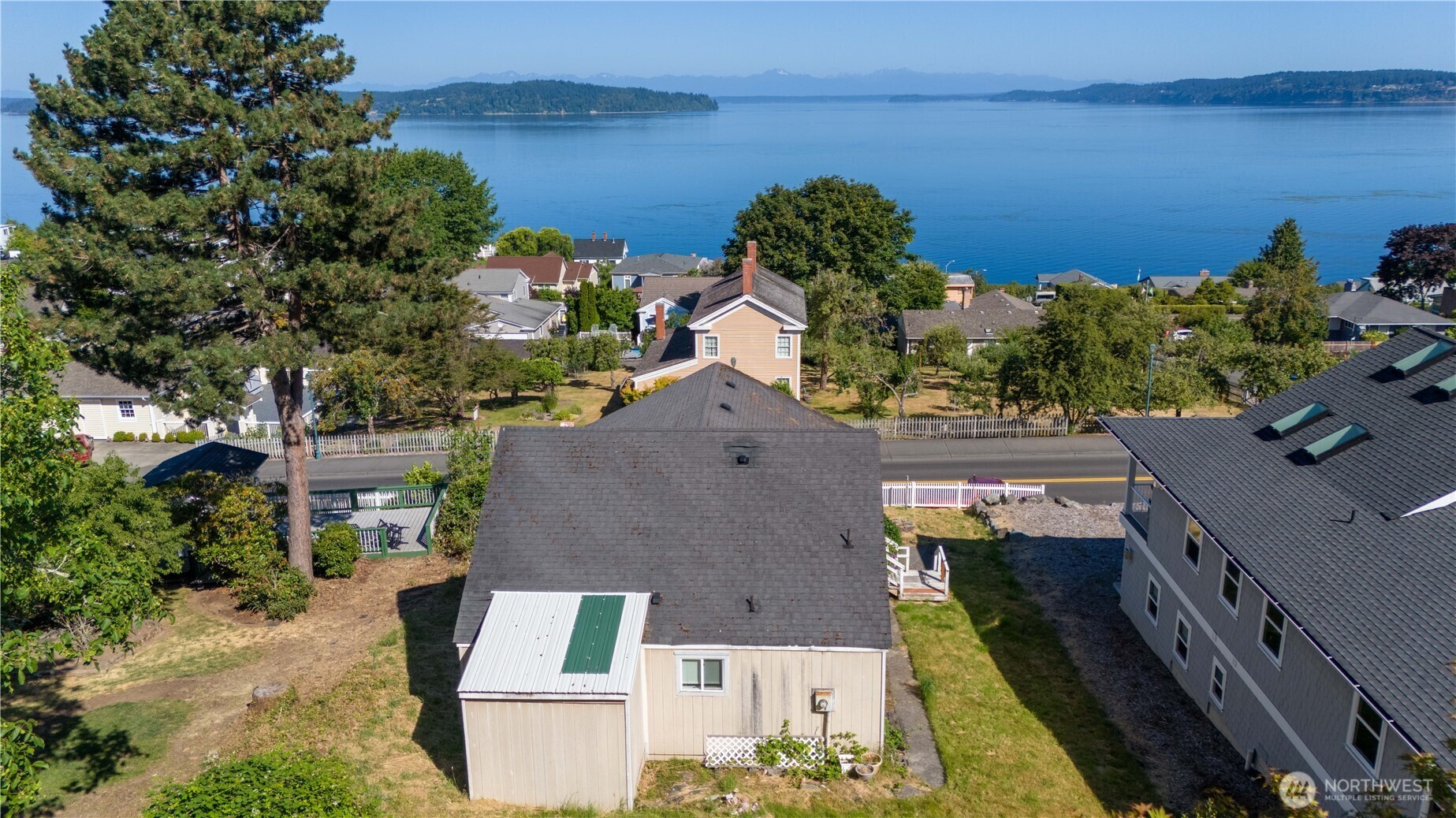 Property Photo: 1810 Rainier Street WA 98388
