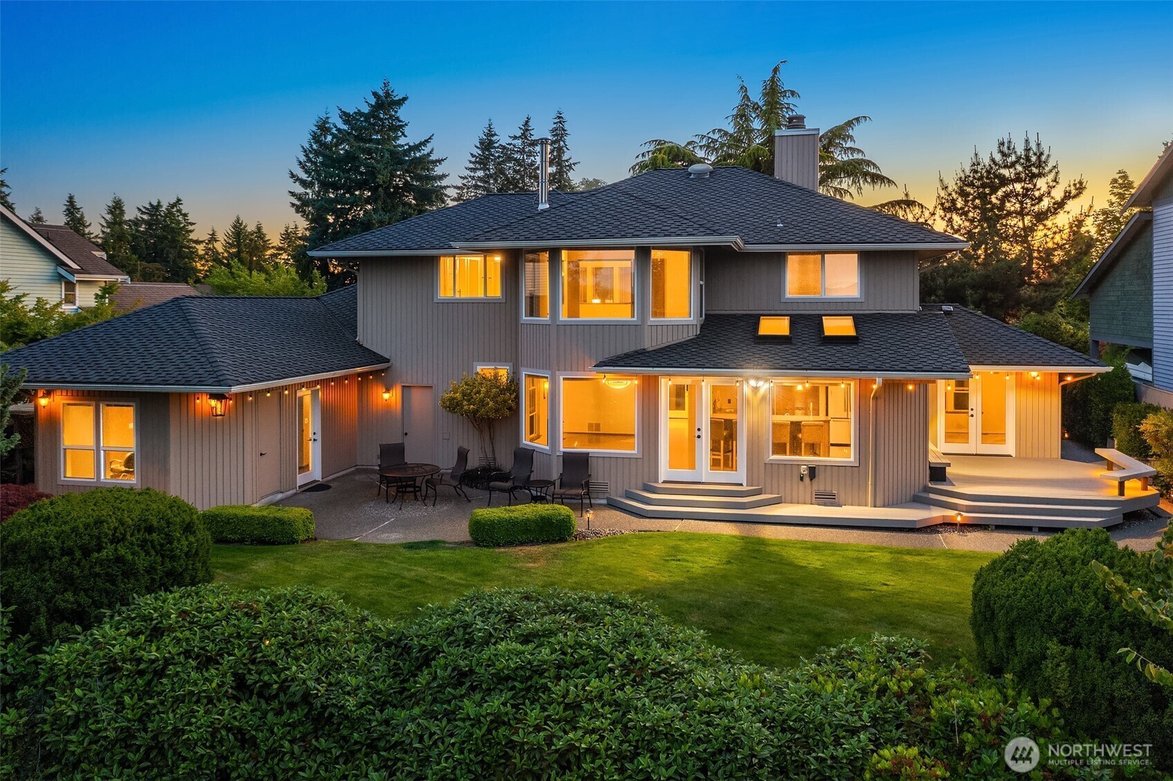 Property Photo: 25402 39th Place S WA 98032