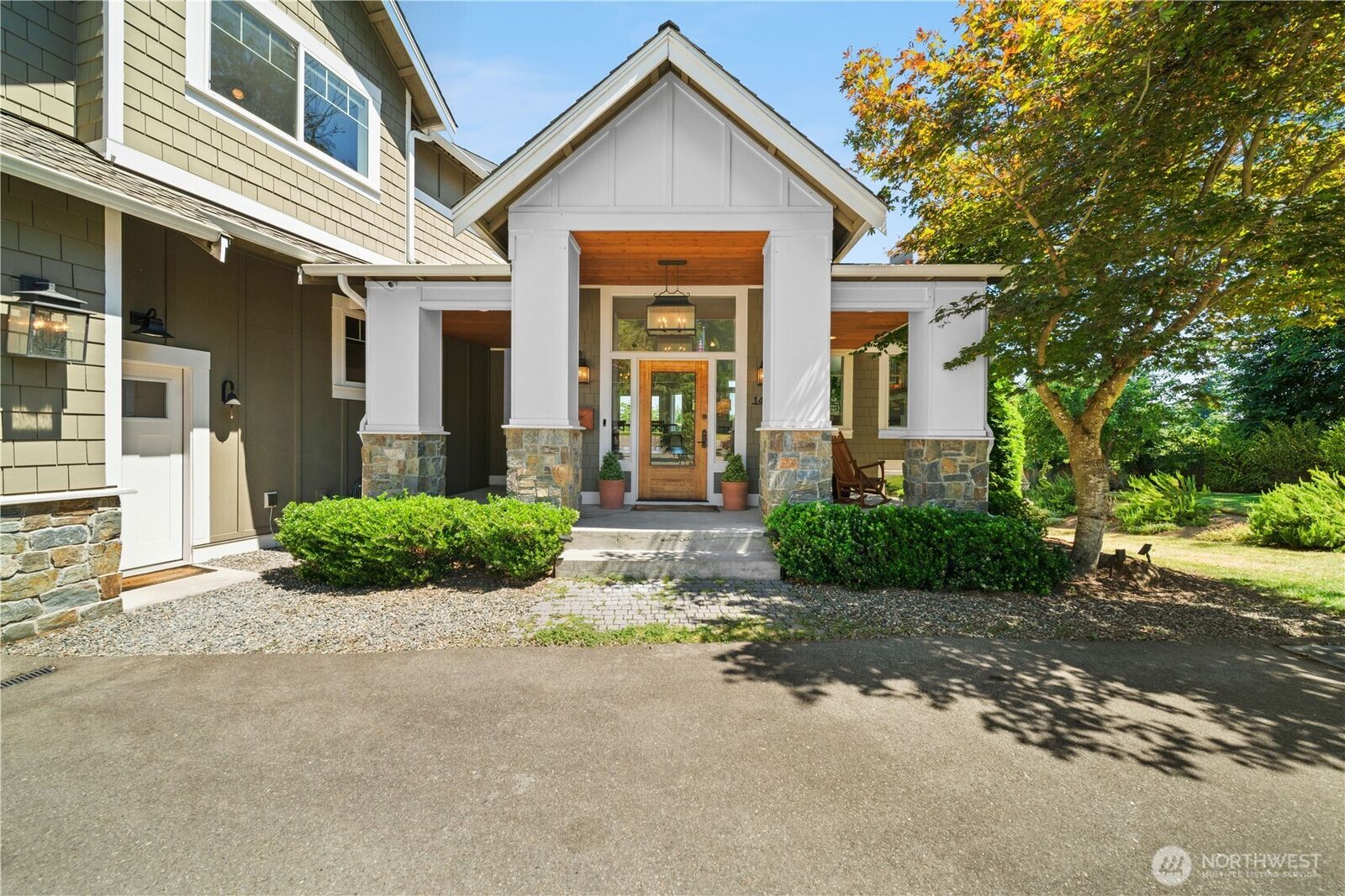 Property Photo:  14812  84th Avenue NE  WA 98028 