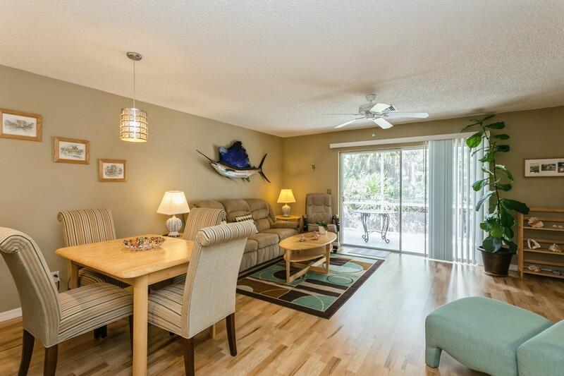 Property Photo: 144 Fox Meadow Run FL 33458