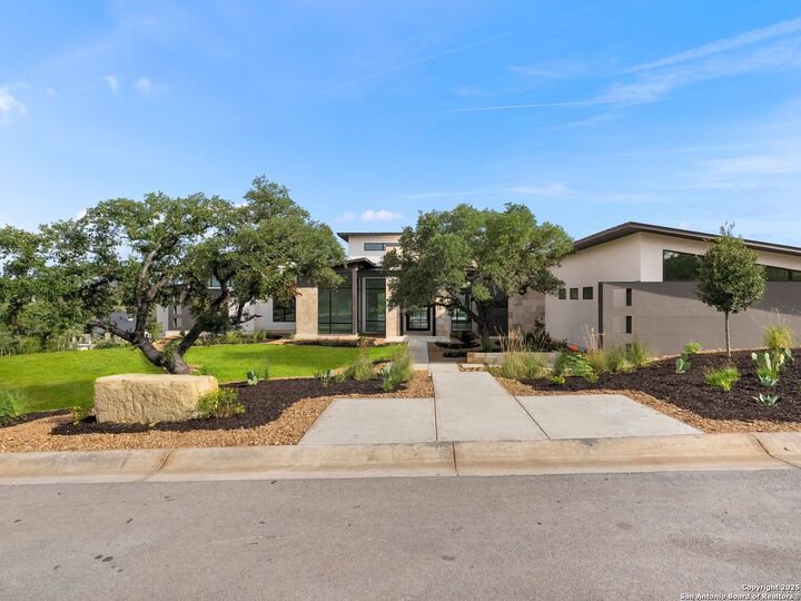 Property Photo: 11129 Barreal TX 78006