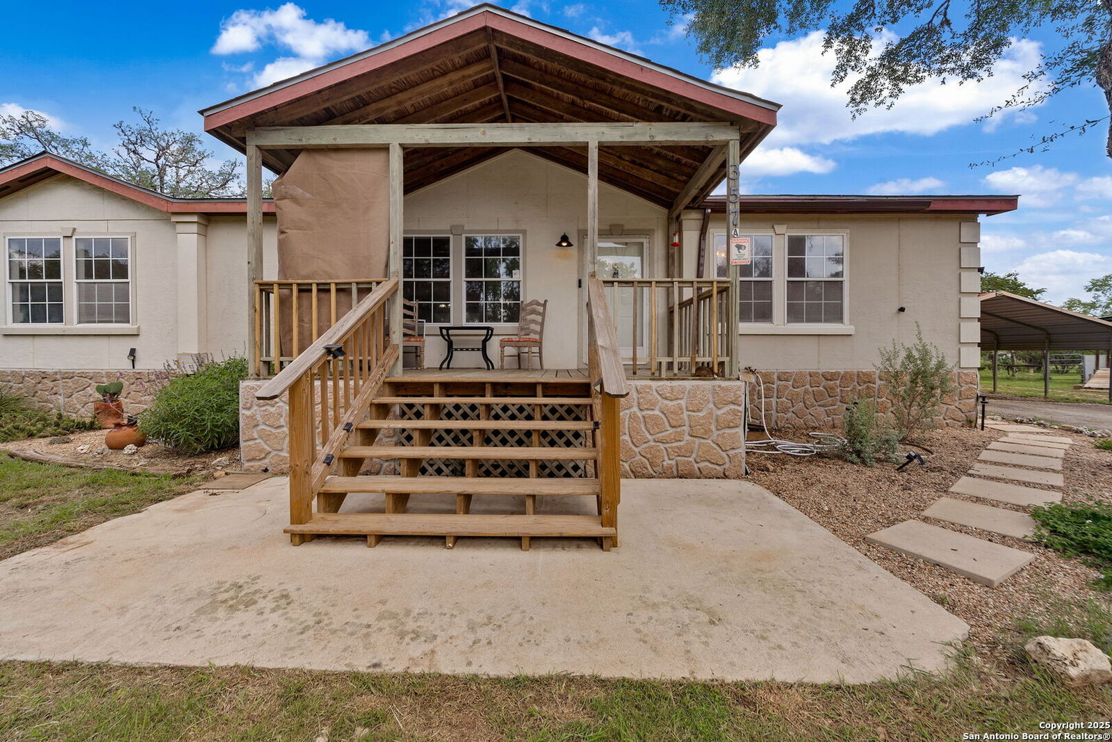 Property Photo:  357 Dallas  TX 78003 