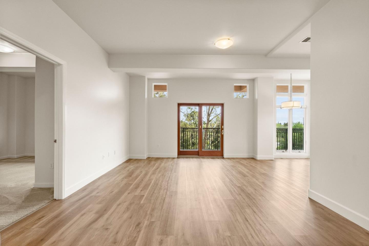 Property Photo: 200 Sheridan 304 CA 94306