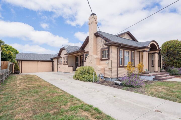 Property Photo:  146 Lorimer Street  CA 93901 