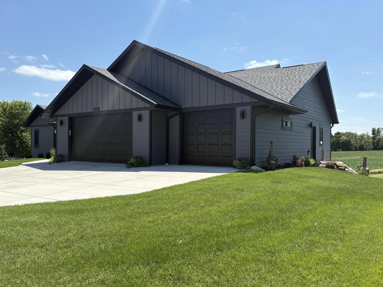Property Photo:  3803 Falcon Ridge Drive  WI 53548 