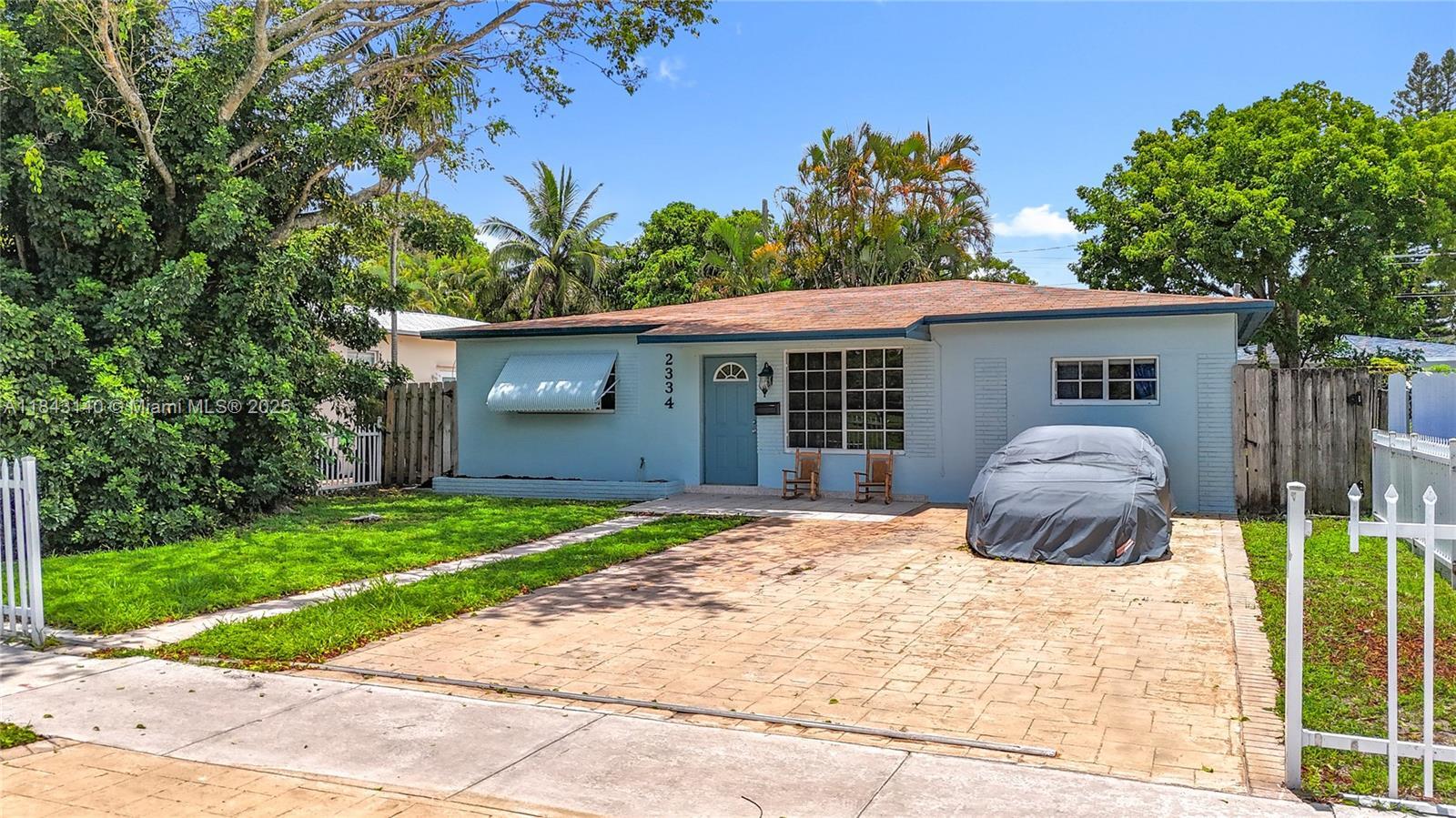 Property Photo:  2334 Pierce St  FL 33020 