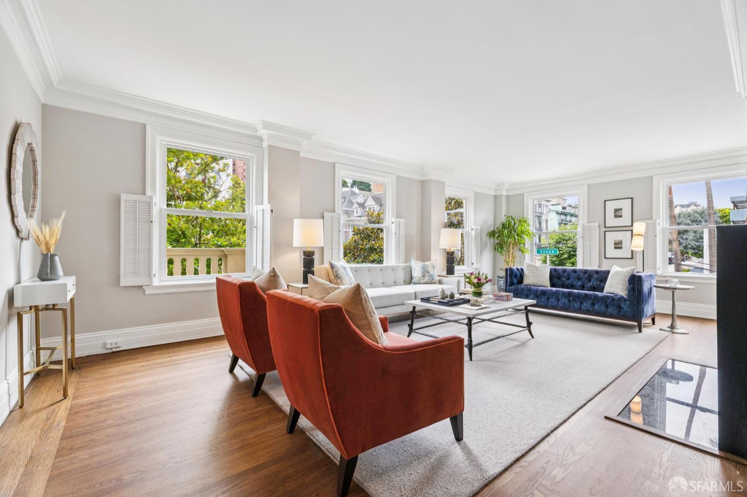 Property Photo:  1896 Pacific Avenue 202  CA 94109 