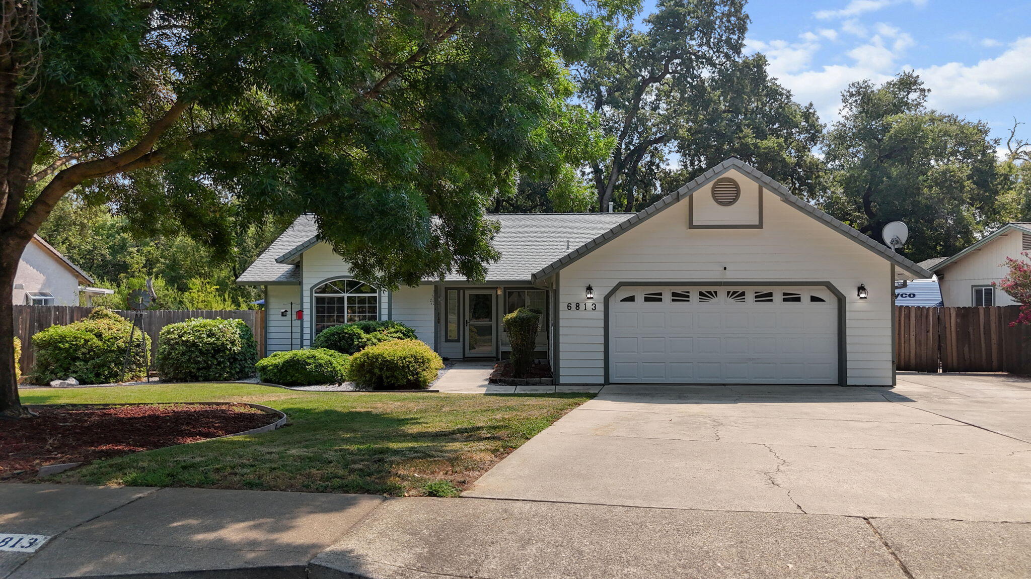 6813 Hemlock Street  Redding CA 96001 photo