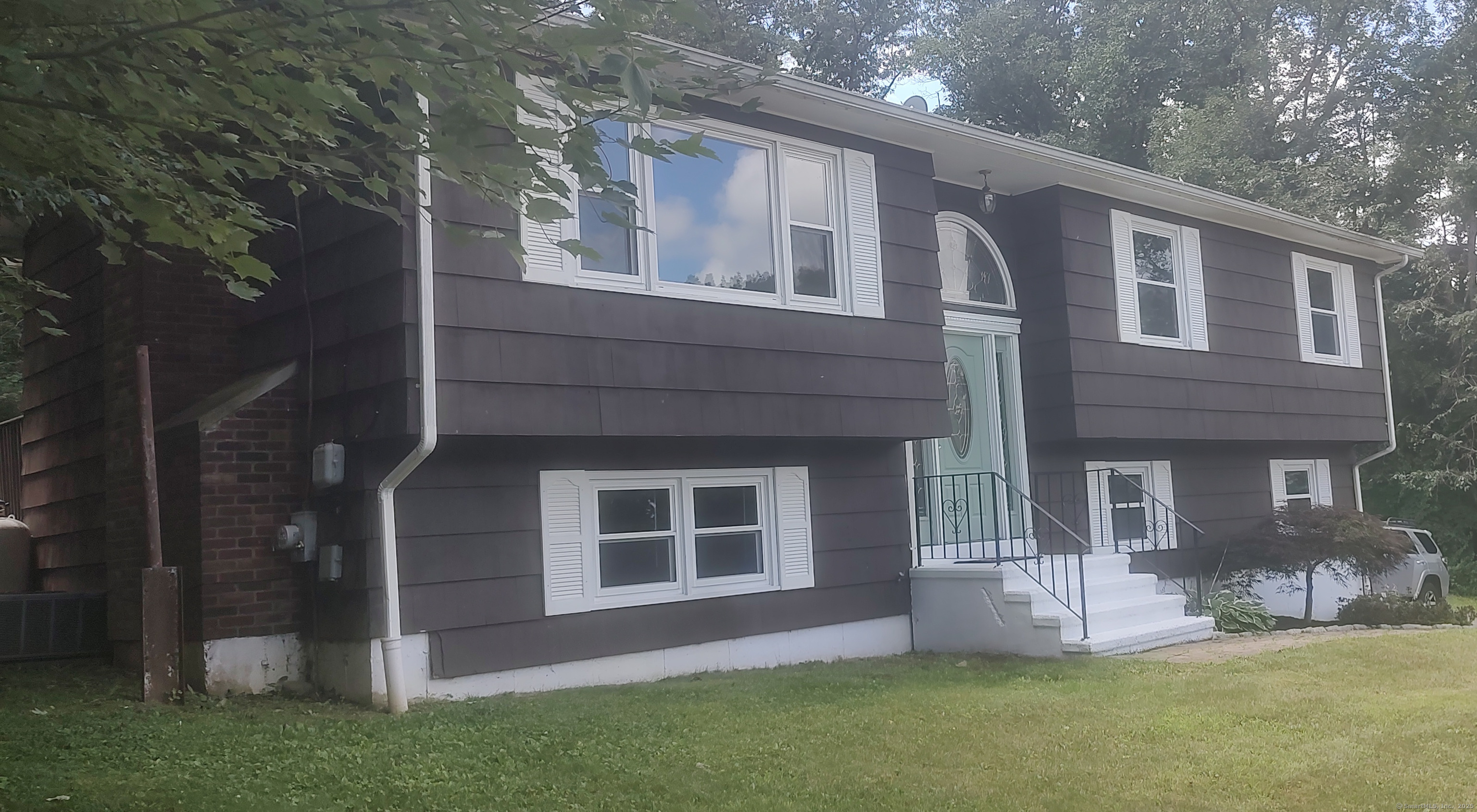 Property Photo: 76 Brook Lane CT 06471