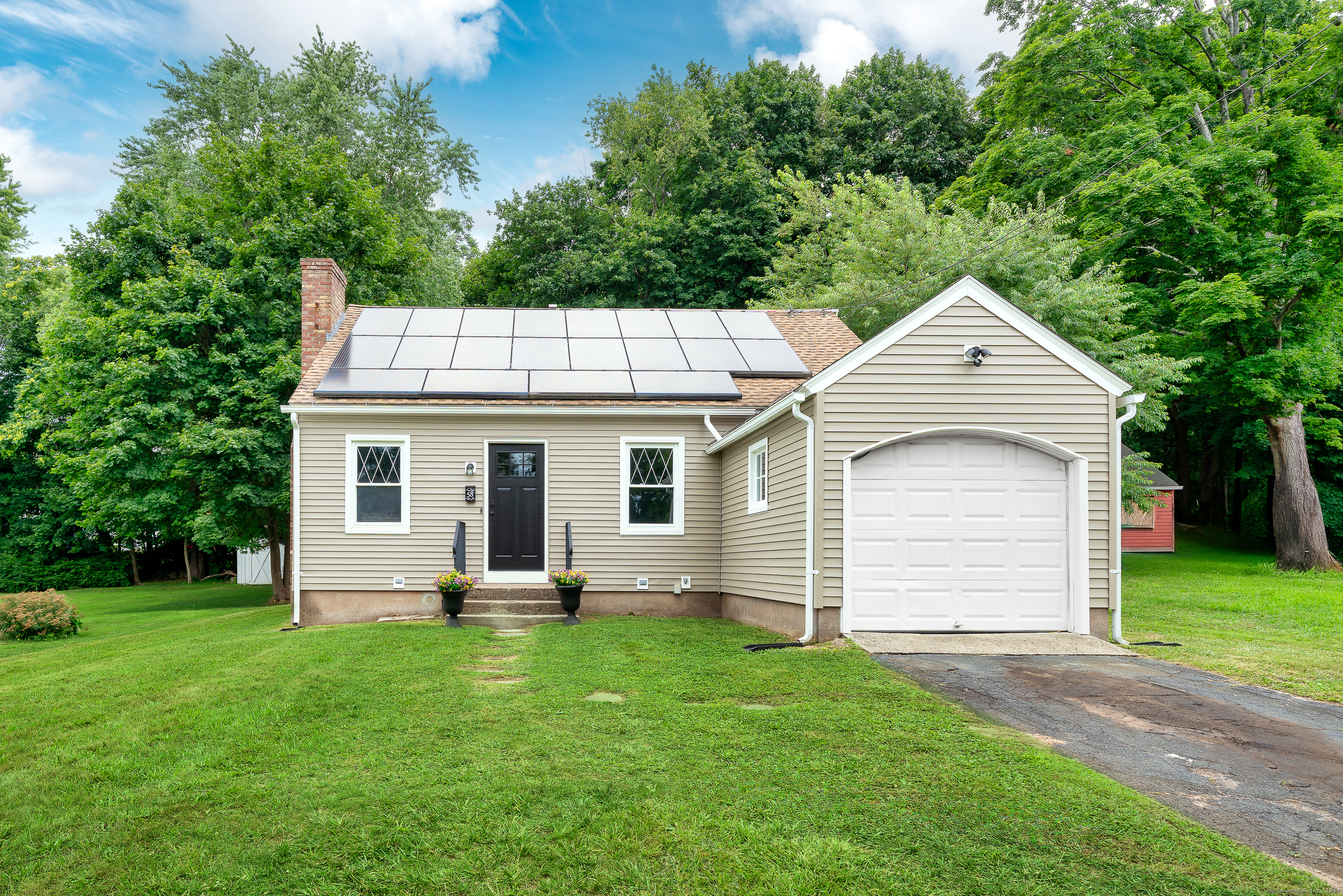 Property Photo: 58 Frissell Terrace CT 06457