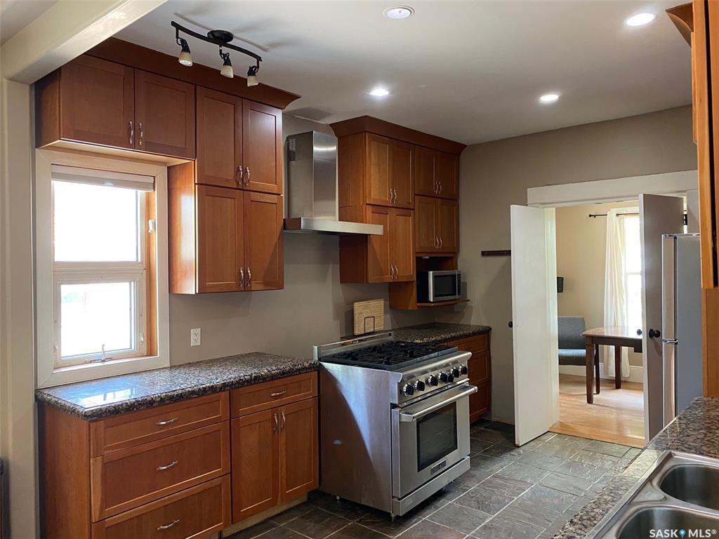 Photo de la propriété: 34 Laurier Avenue SK S3N 1T7