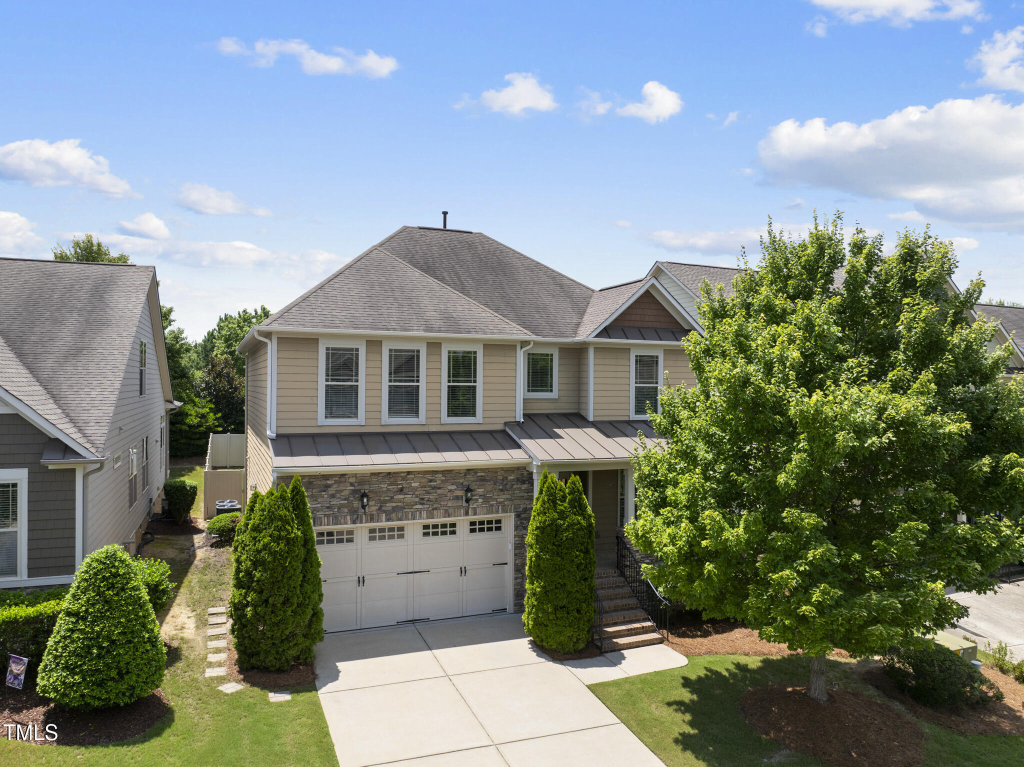 Property Photo: 5120 Audreystone Drive NC 27518