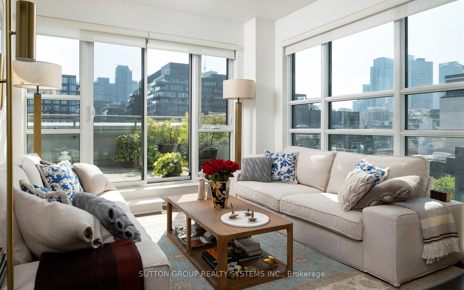 Property Photo: 156 Portland Street 612 ON M5V 0G1