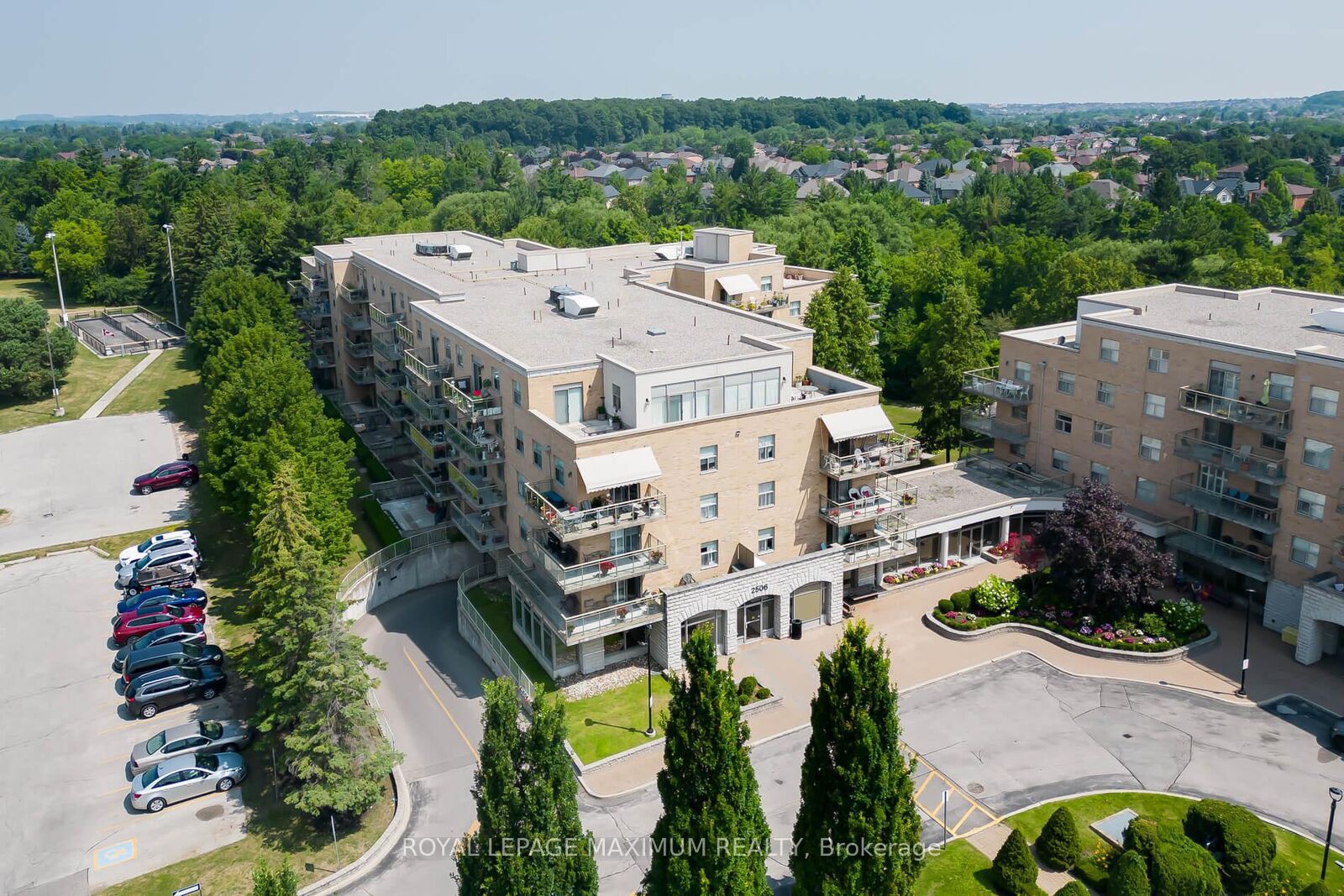 Property Photo: 2506 Rutherford Road 408 ON L4K 5N4