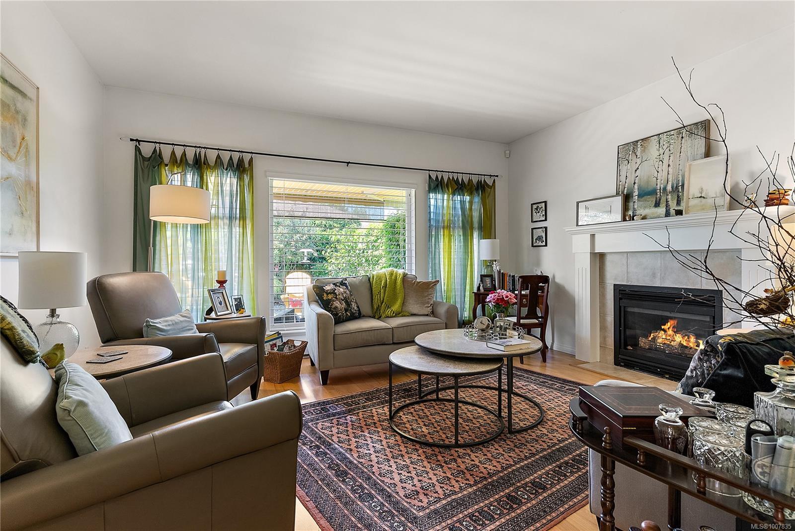 Photo de la propriété: 7952 Polo Park Cres BC V8M 2J4