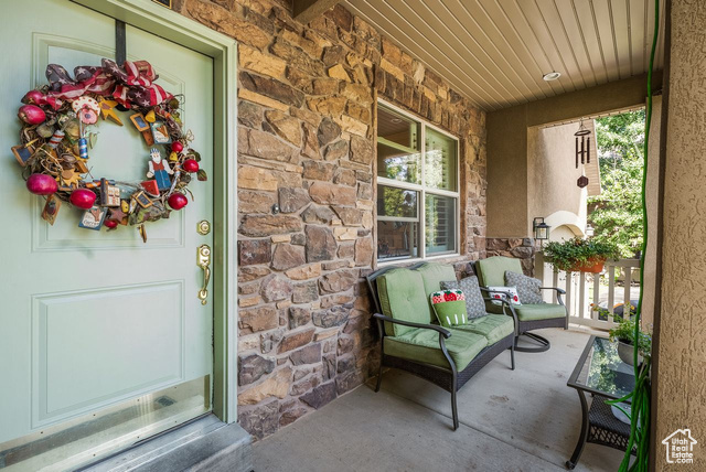 Property Photo: 2069 W Crescent Way UT 84664