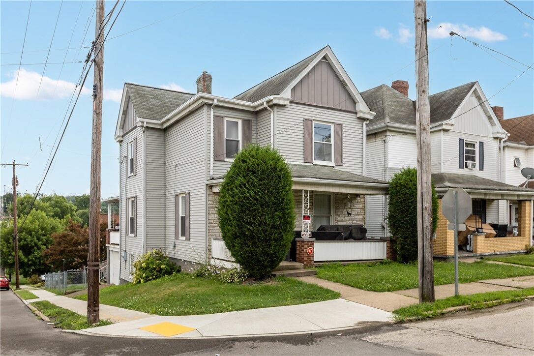 Property Photo:  376 Maple Ave  PA 15301 