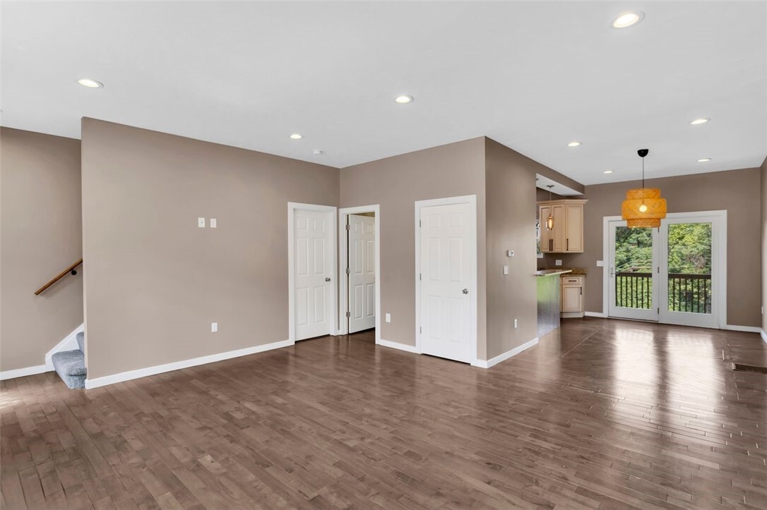 Property Photo: 1110 Herron Ave PA 15219