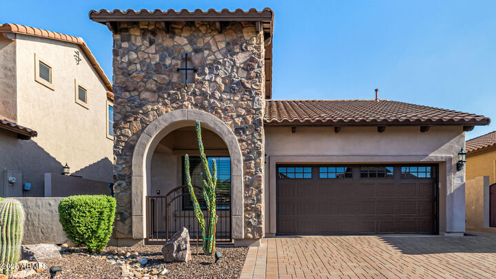 Property Photo:  8517 E Indigo Street  AZ 85207 