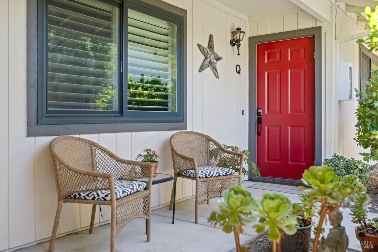 Property Photo: 920 5th Street Q CA 95476