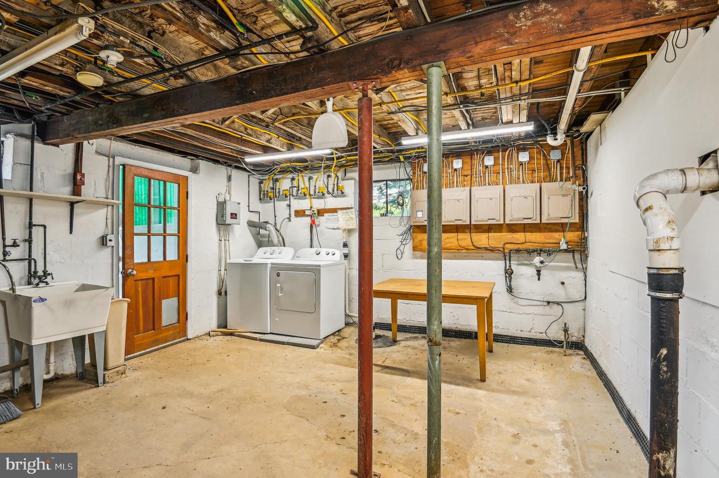 Property Photo: 6045 Old Washington Road MD 21075