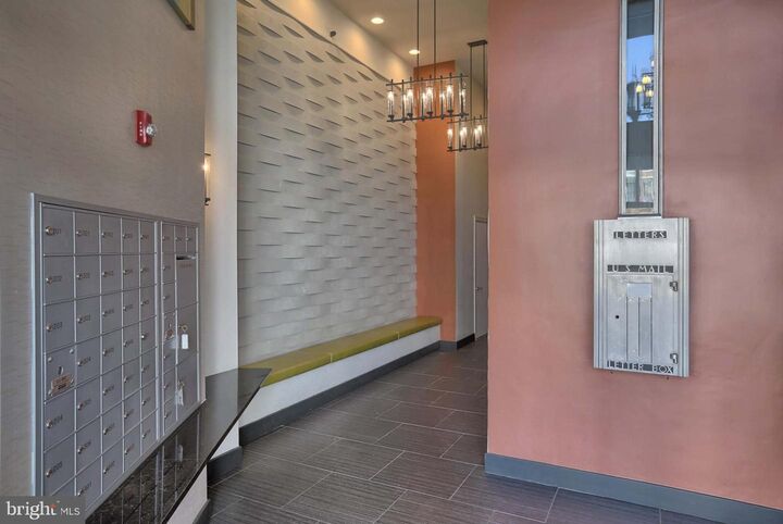 Property Photo:  231 State St. 405  PA 17101 