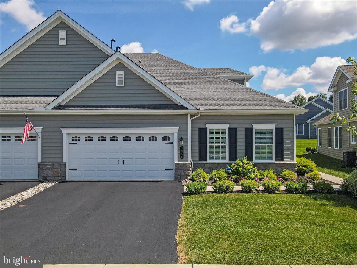 Property Photo:  3964 Victors Way  PA 18045 