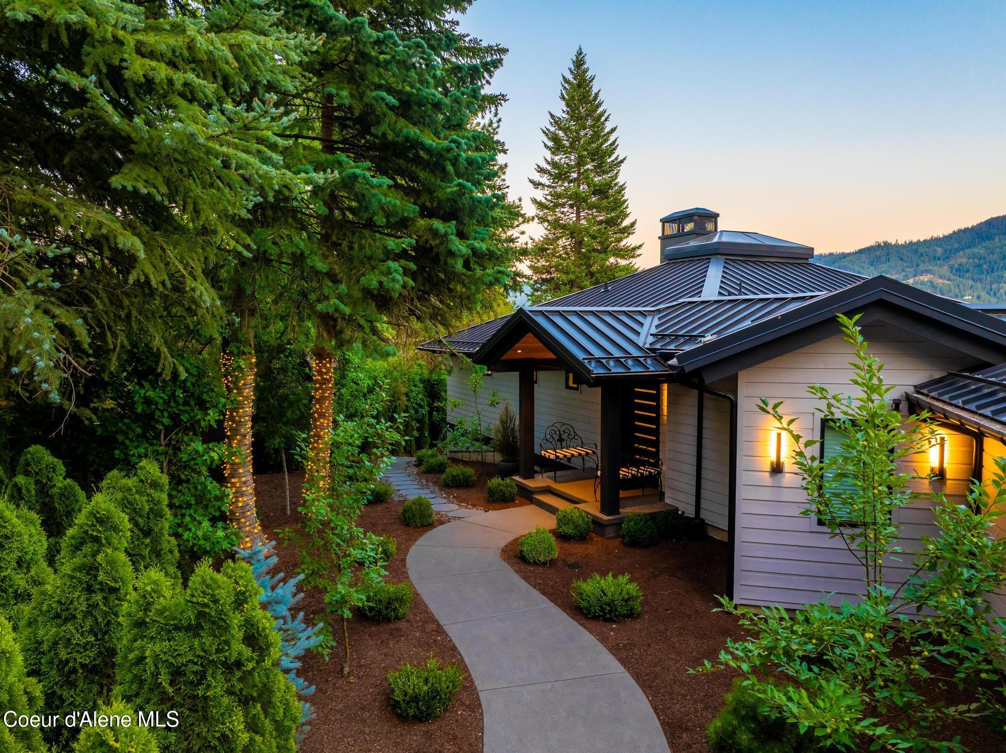 Property Photo: 10536 N Lakeview Dr ID 83835